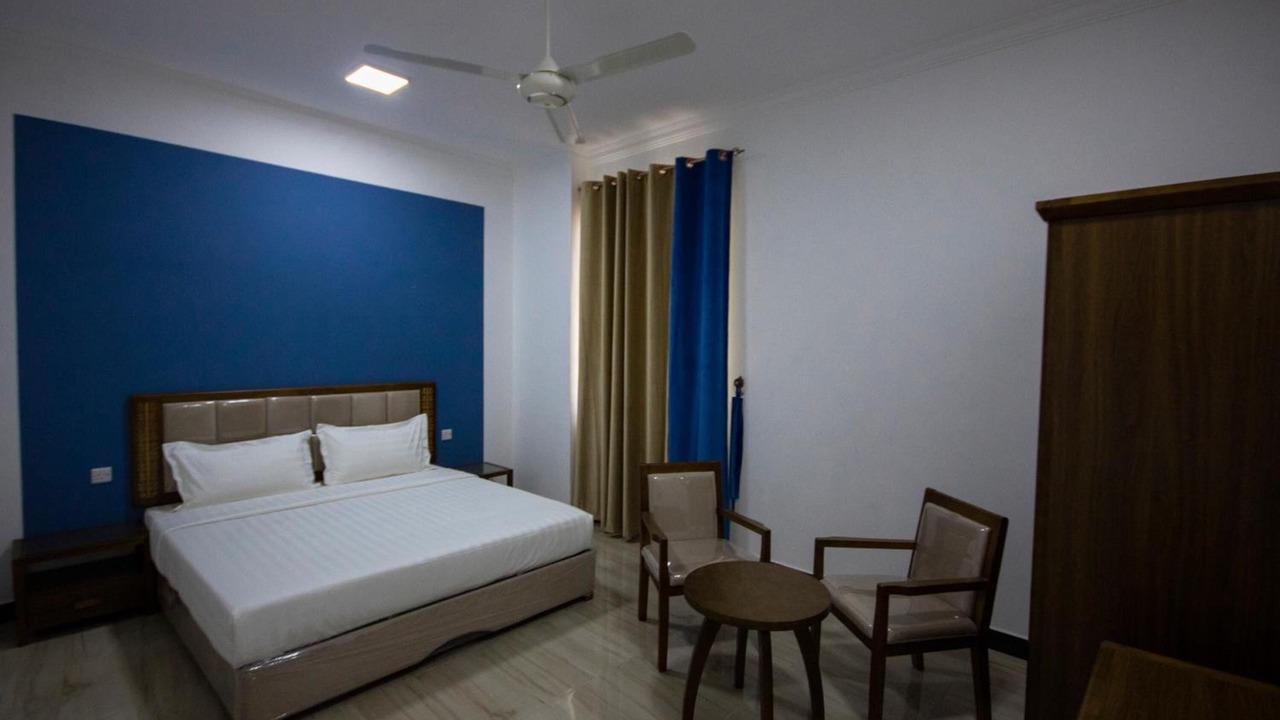 Photo of Bedroom in Azaiba