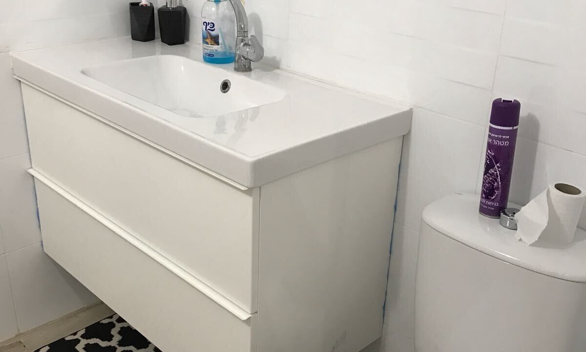 Photo of Bathroom in Kiryat Motzkin