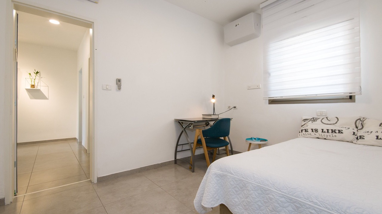Photo of Bedroom in Acre