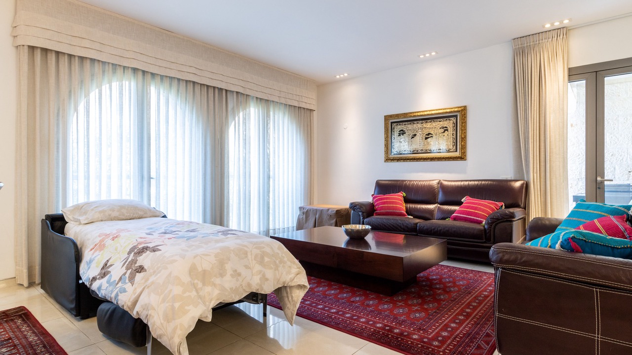 Photo of Bedroom in Jerusalem City Centre