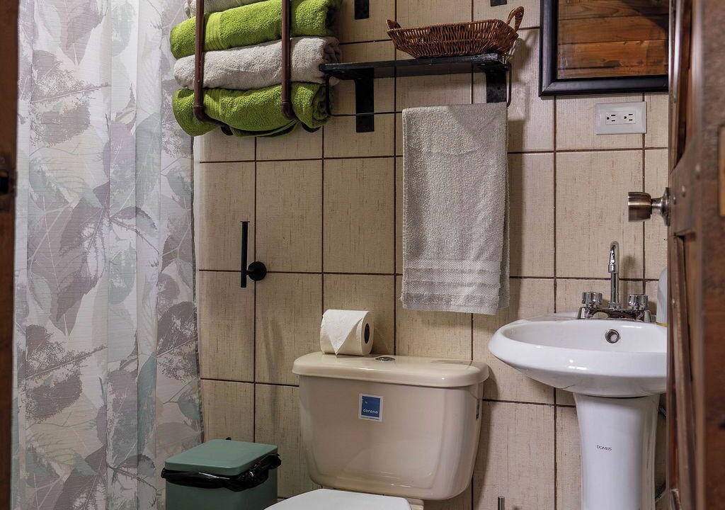 Photo of Bathroom in Canton Tarrazu