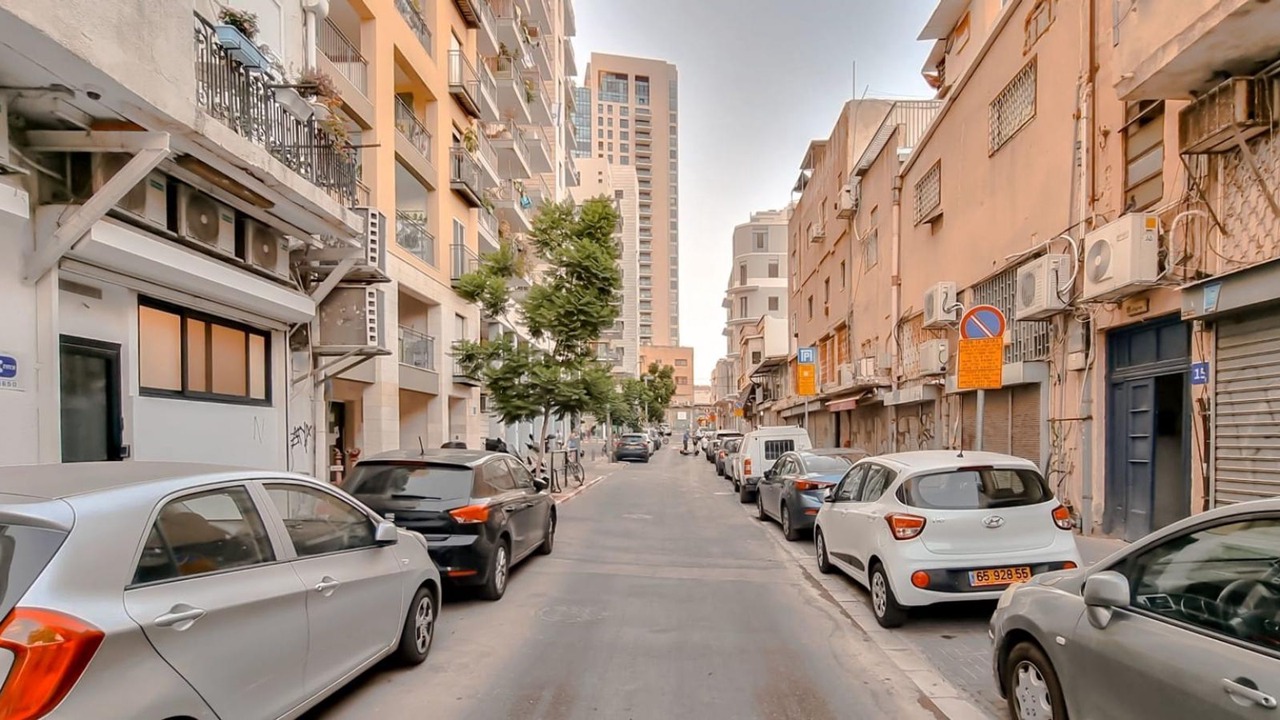 Photo of Others in Florentin