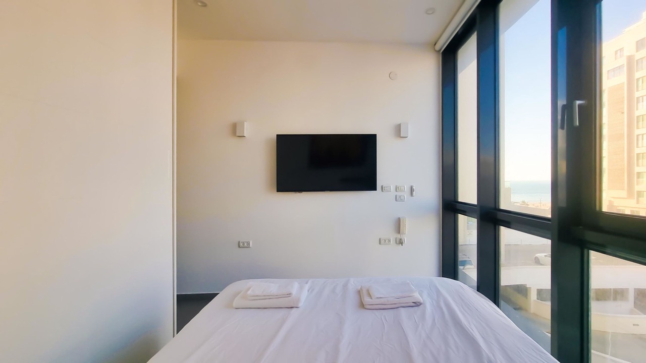 Photo of Bedroom in Kerem HaTeimanim