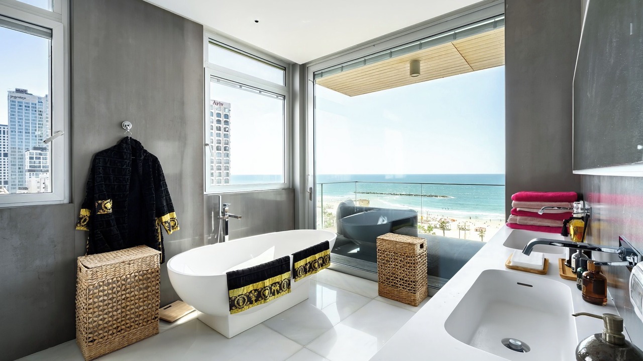 Photo of Bathroom in Tel Aviv Promenade