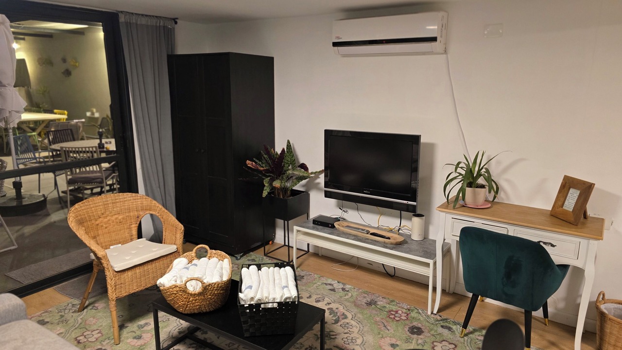 Photo of Livingroom in Giv'ot Bar
