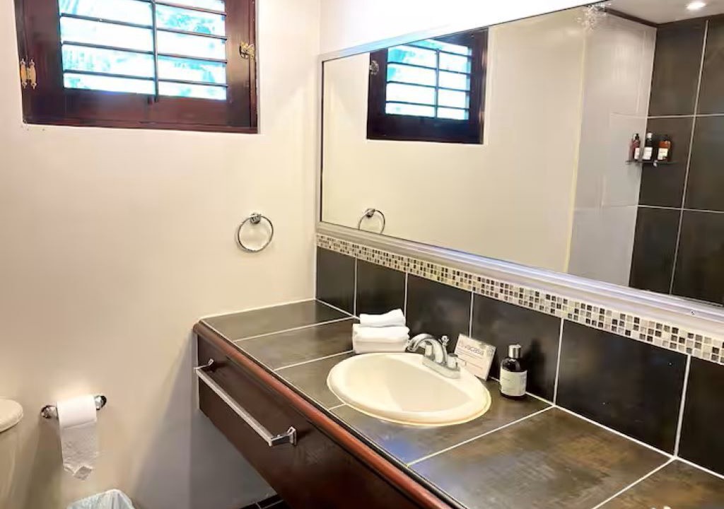 Photo of Bathroom in Damas
