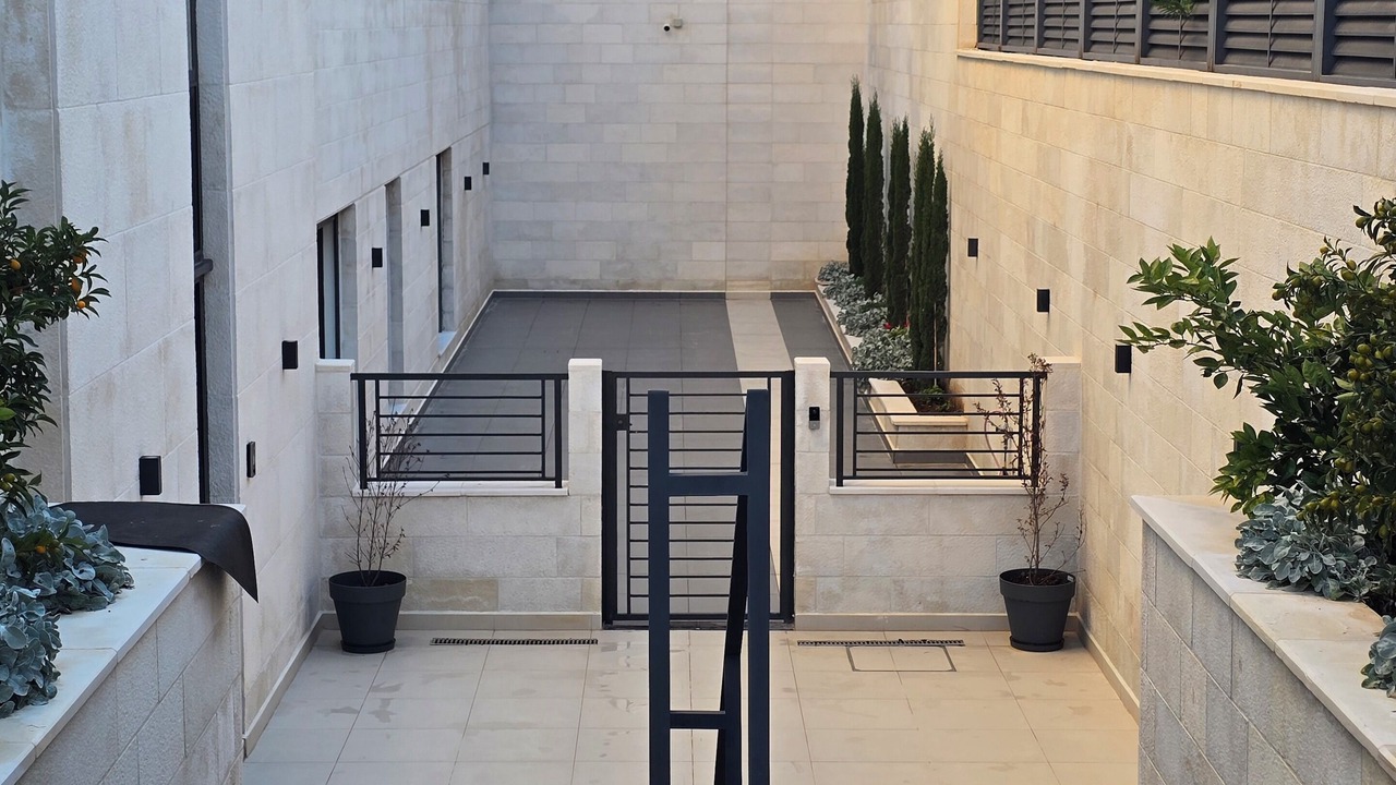 Photo of Patio Balcony in Suwailih