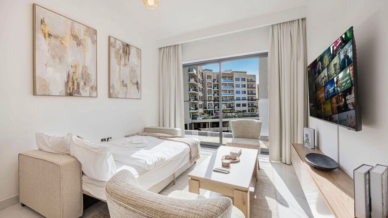 Photo of Bedroom in Al Barsha
