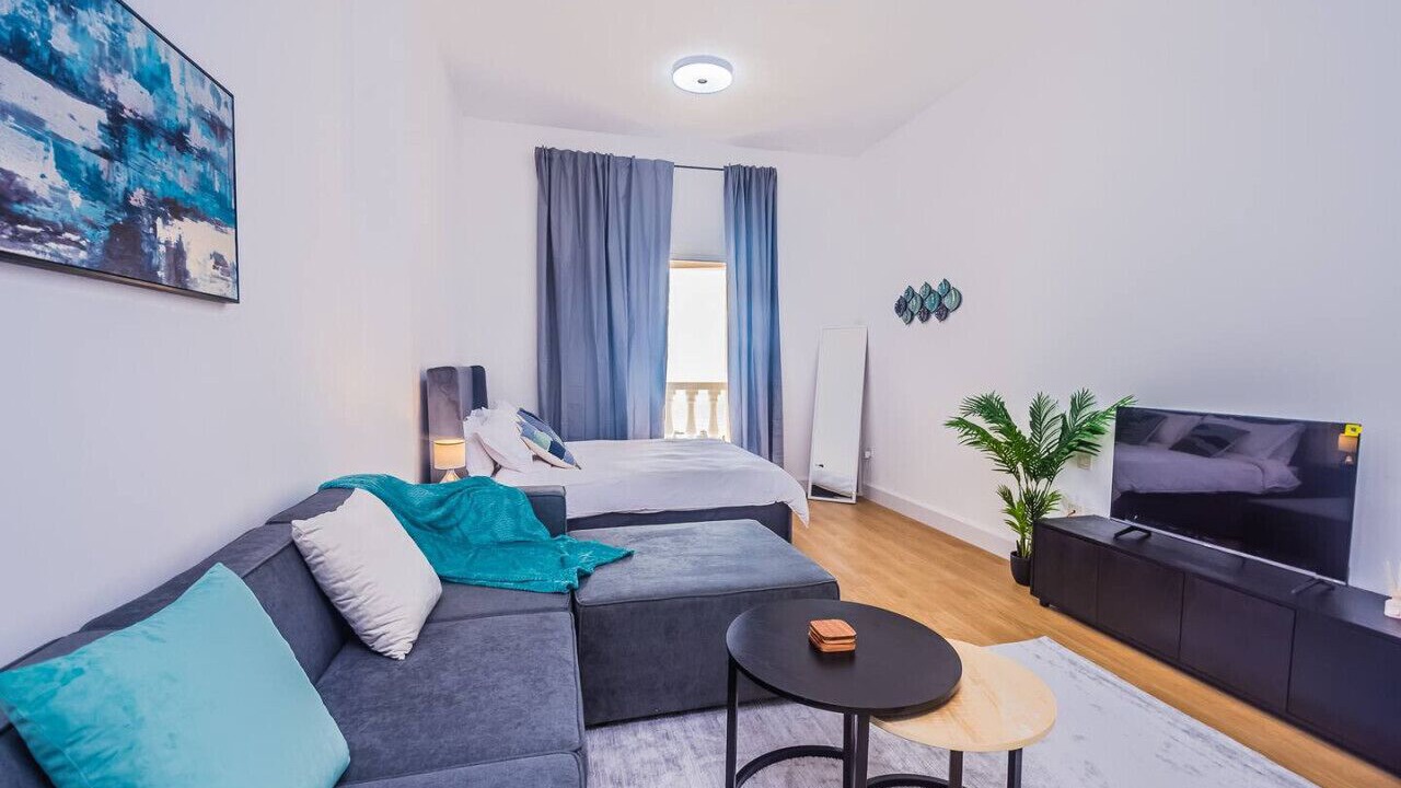 Photo of Livingroom in Al Hamra Village