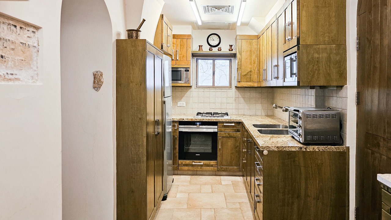 Photo of Kitchen in Old City