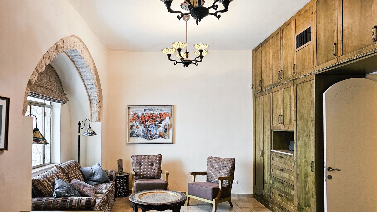 Photo of Livingroom in Old City
