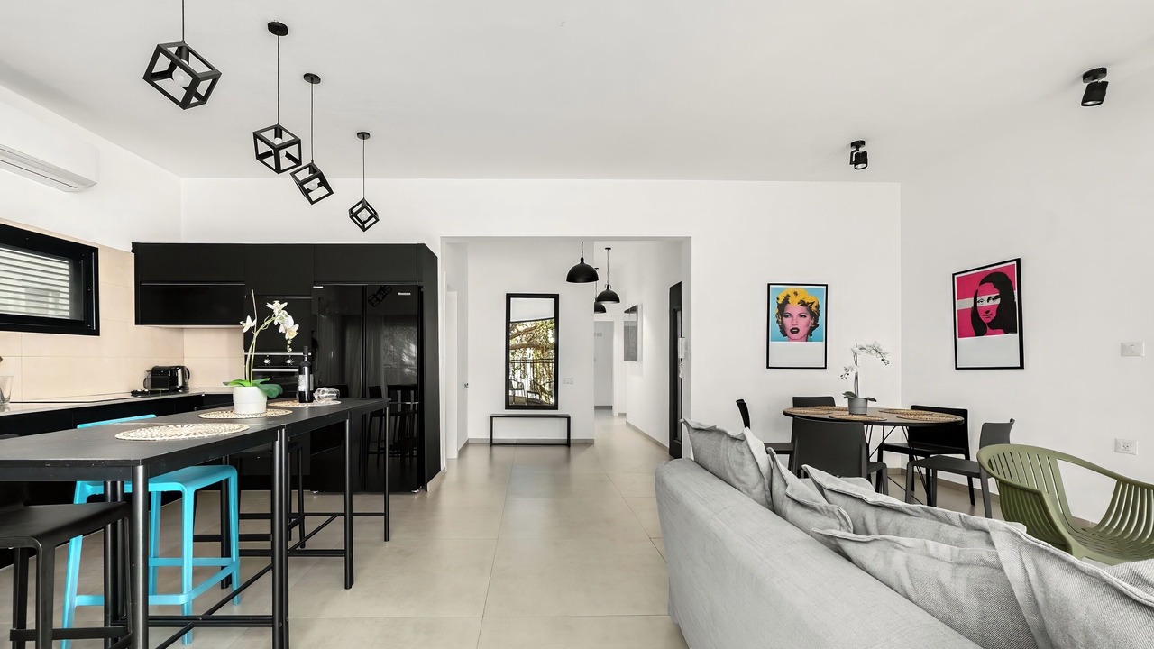 Photo of Livingroom in Tel Aviv