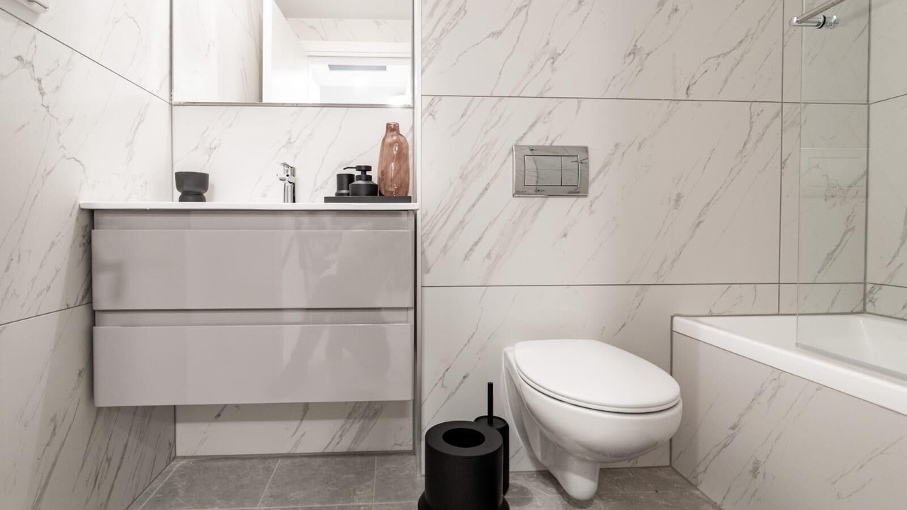 Photo of Bathroom in Mea She'arim