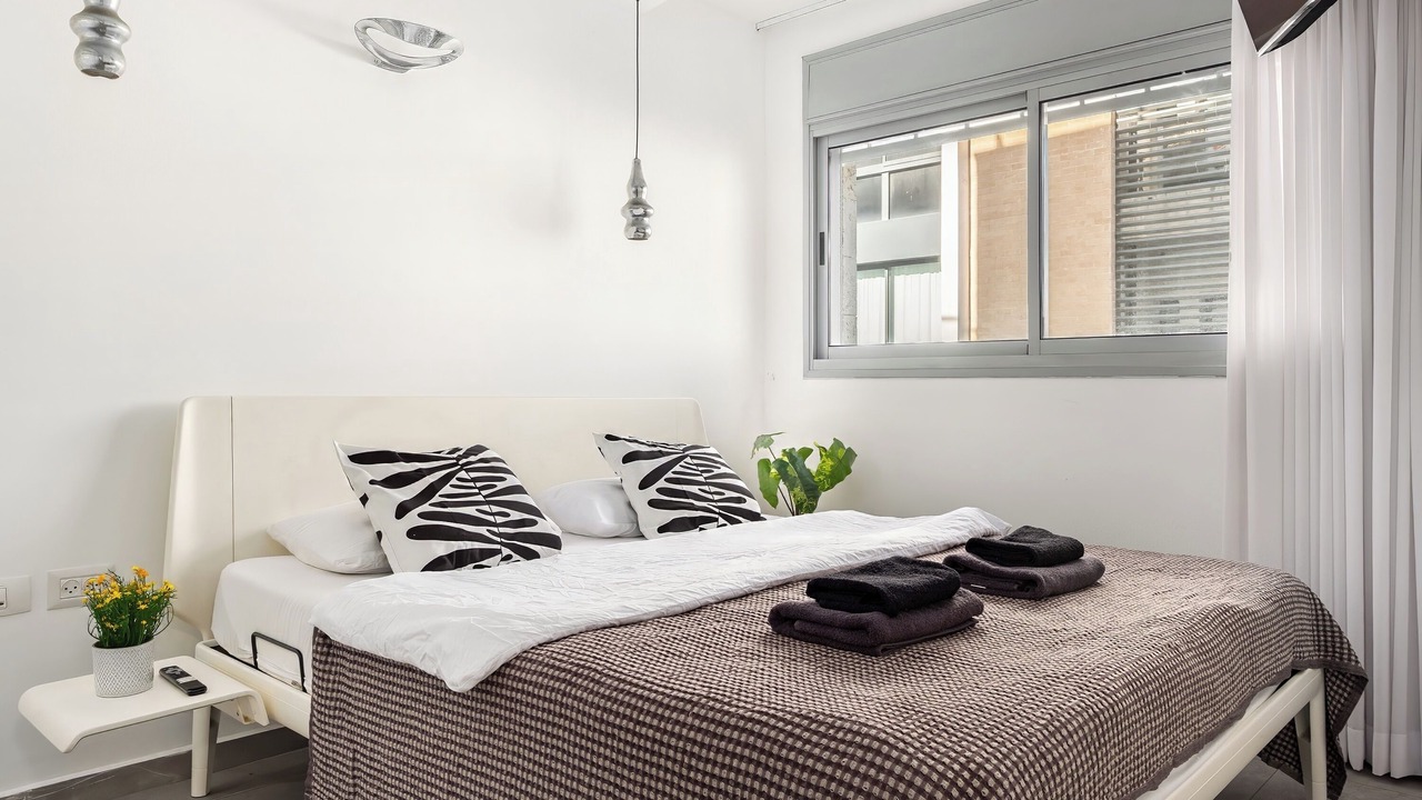 Photo of Bedroom in Tel Aviv Promenade