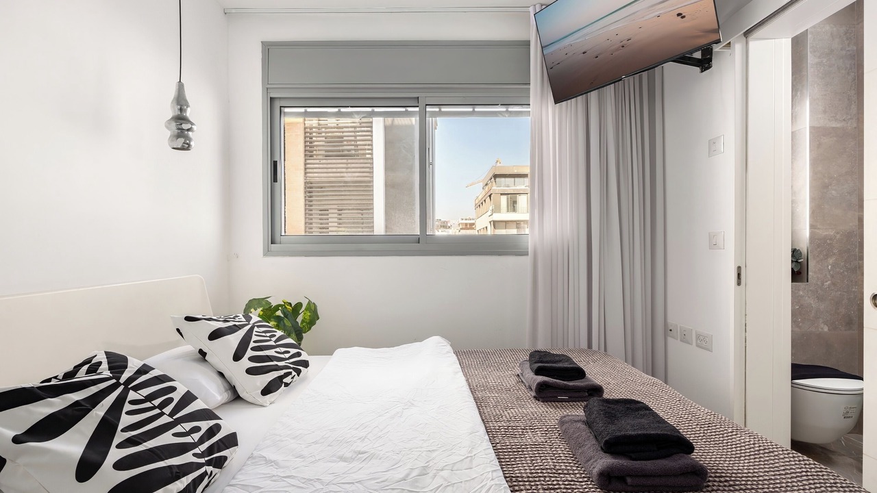 Photo of Bedroom in Tel Aviv Promenade