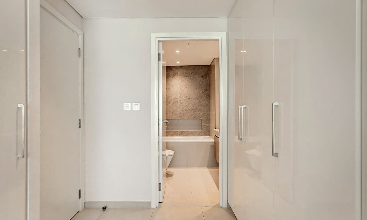 Photo of Bathroom in Za'abeel 2