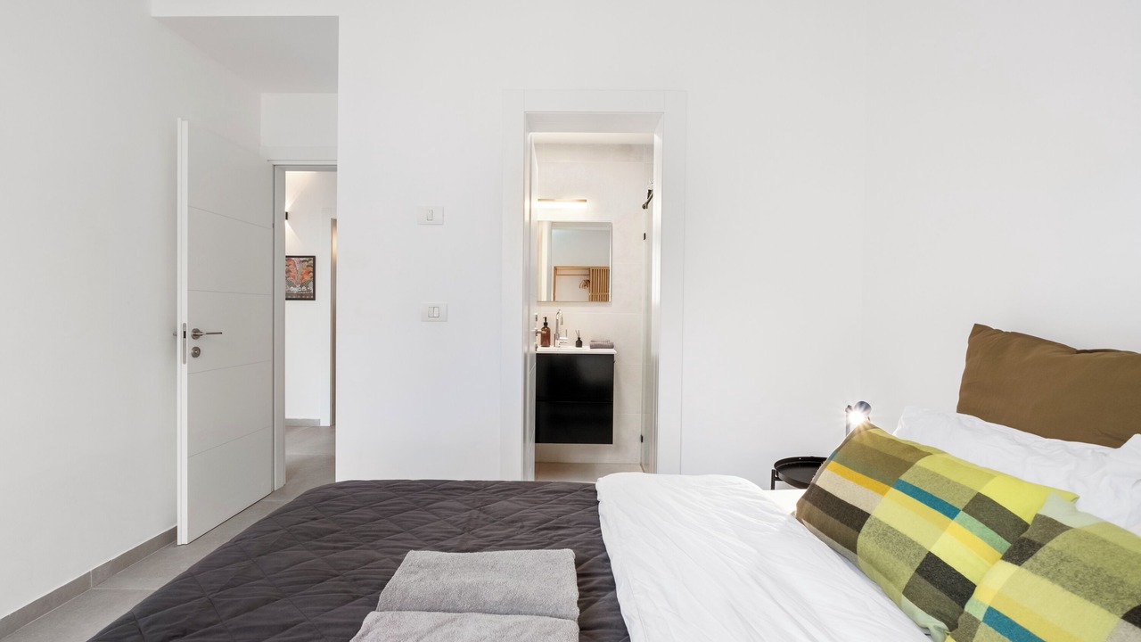 Photo of Bedroom in Kerem HaTeimanim
