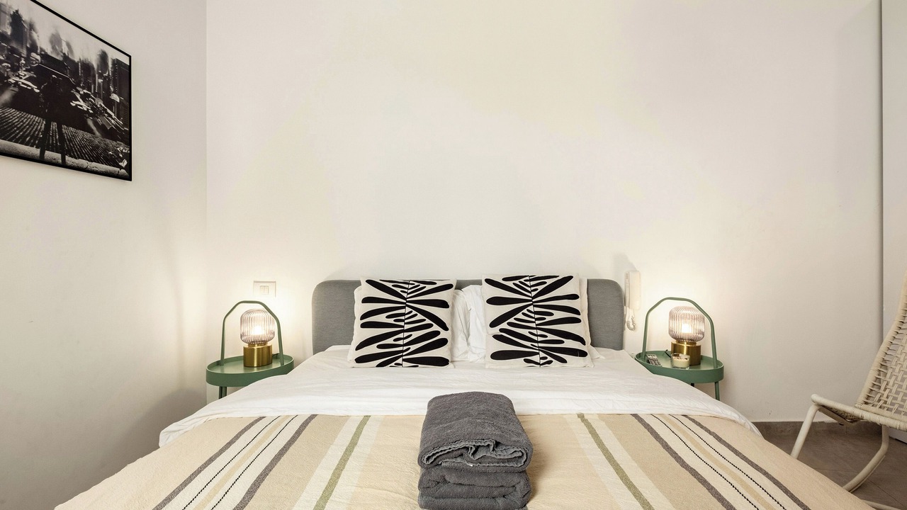Photo of Bedroom in Kerem HaTeimanim