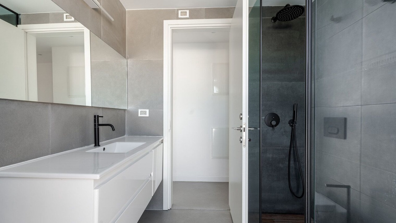 Photo of Bathroom in Tel Aviv City Center