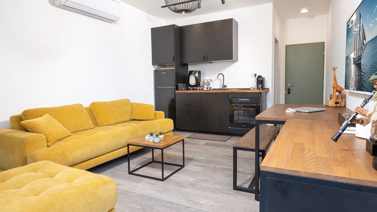 Photo of Livingroom in Gesher HaZiv