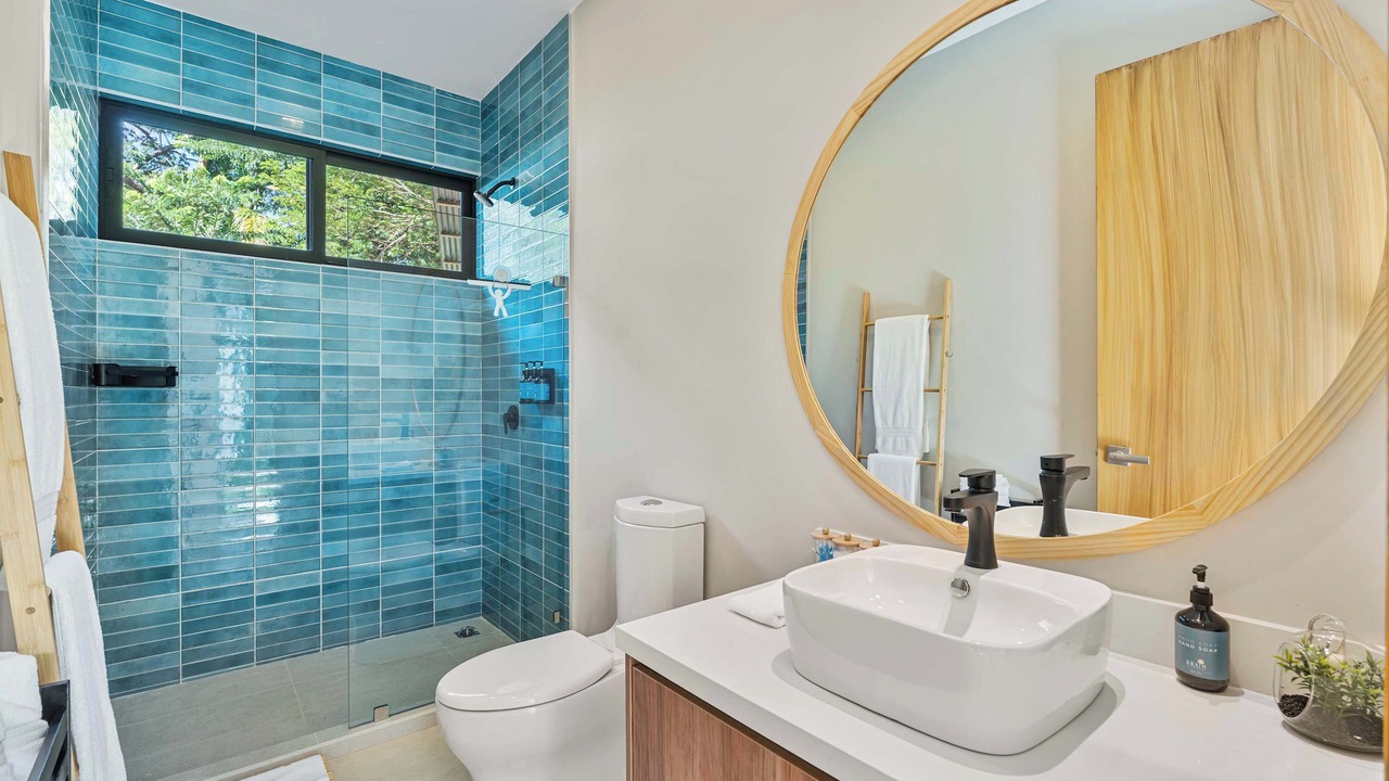 Photo of Bathroom in Potrero