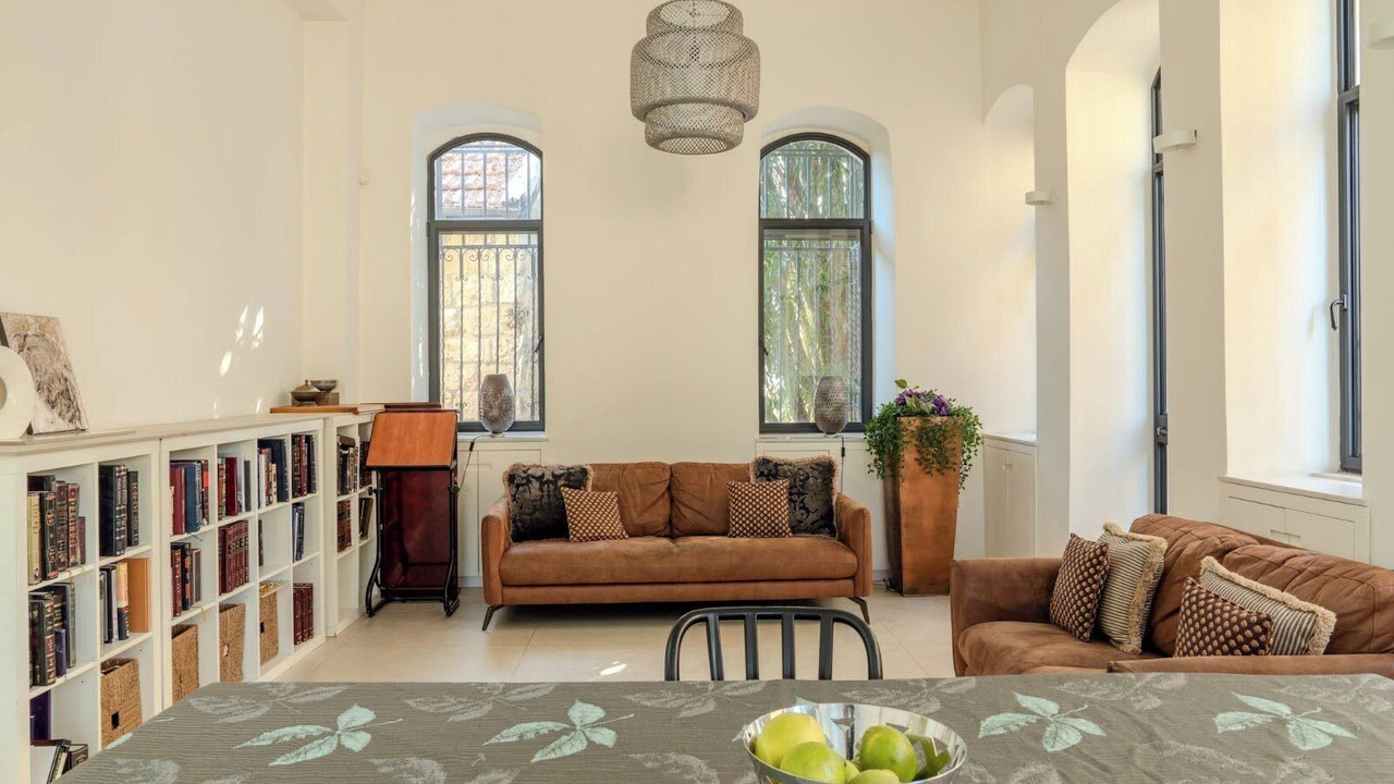 Photo of Livingroom in Old City