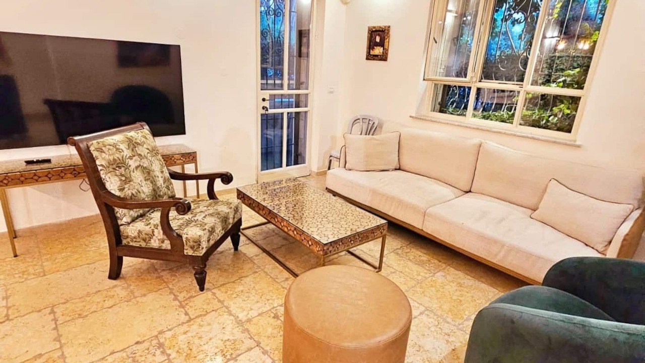 Photo of Livingroom in Mamilla