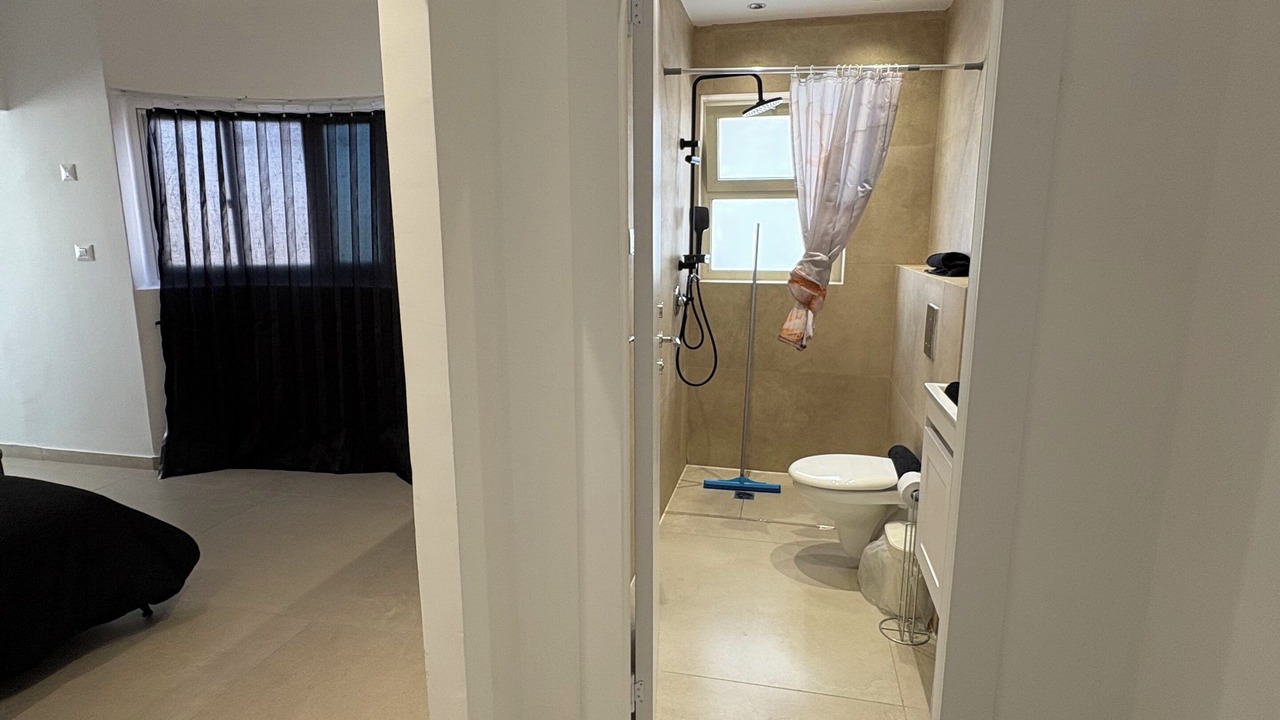 Photo of Bathroom in Rishon LeTsiyon