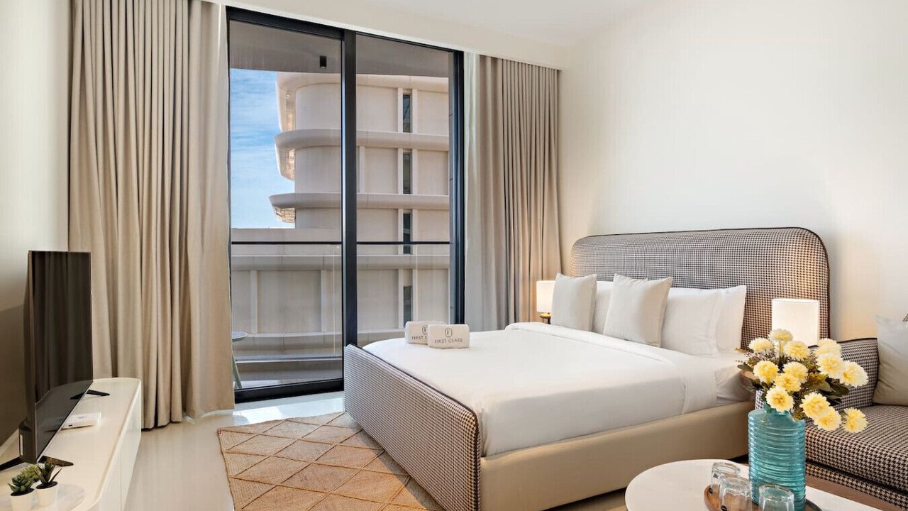Photo of Bedroom in Mina Al Arab