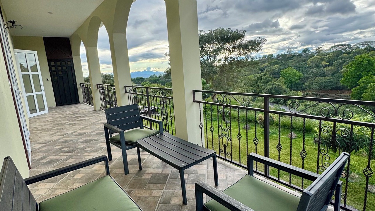 Photo of Patio Balcony in San Isidro