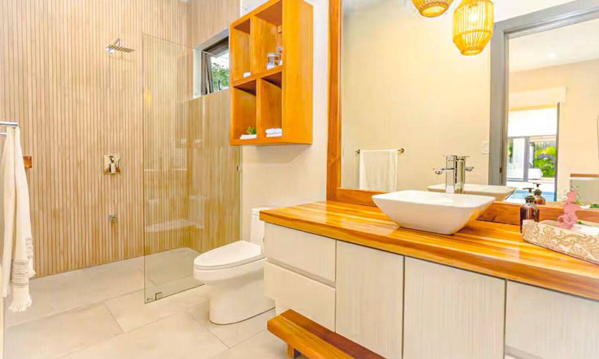 Photo of Bathroom in Tamarindo