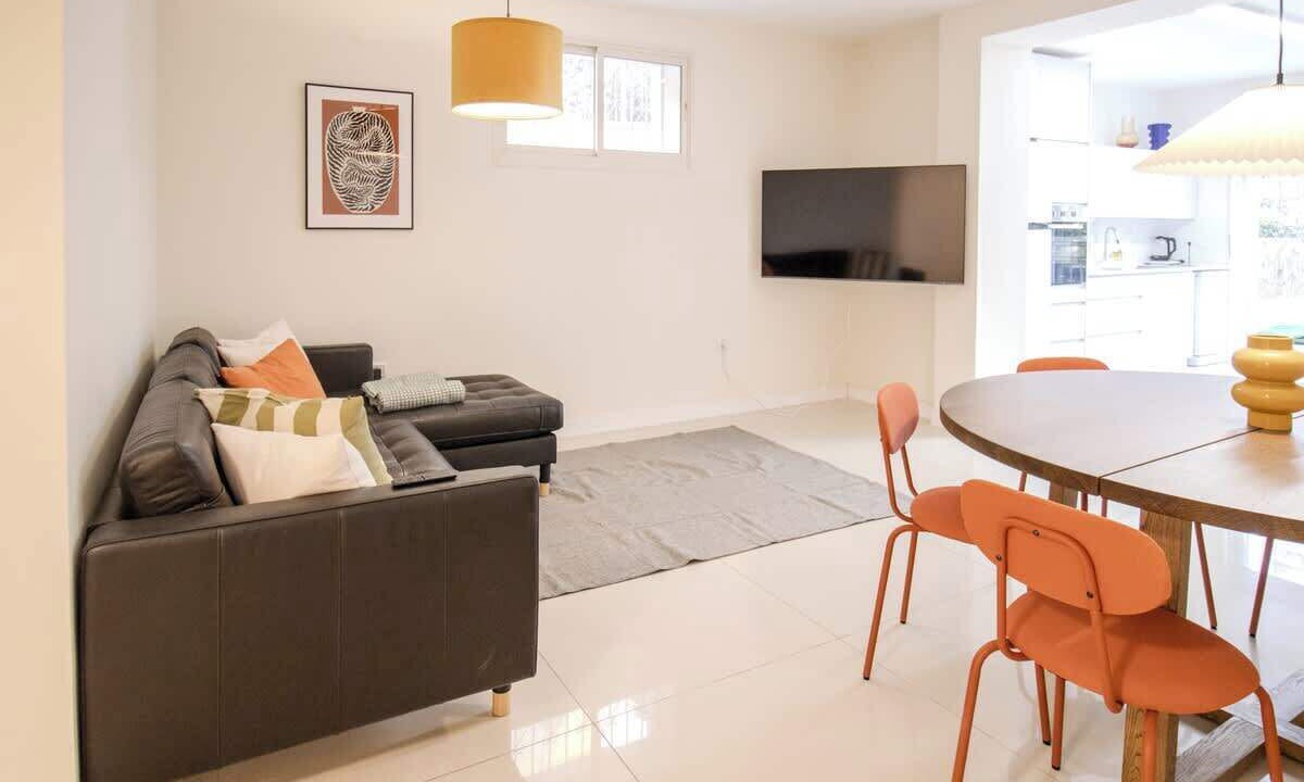 Photo of Livingroom in Katamon