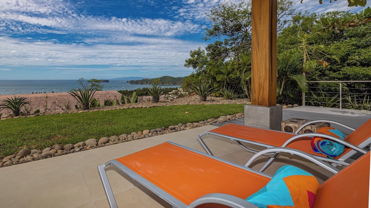 Photo of Patio Balcony in Coco