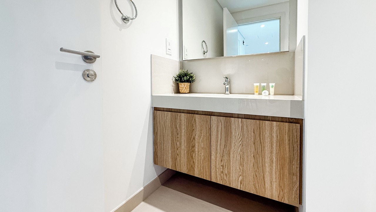 Photo of Bathroom in Za'abeel 2