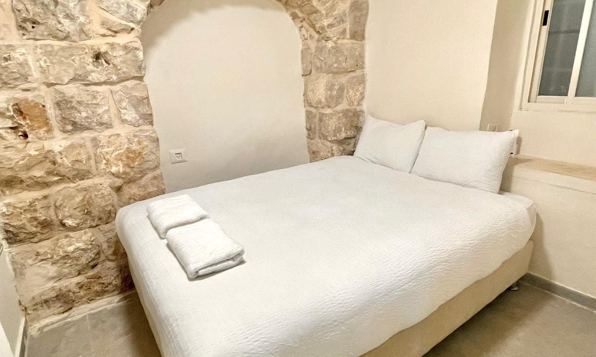 Photo of Bedroom in Nachlaot