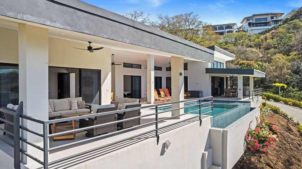 Photo of Patio Balcony in Coco
