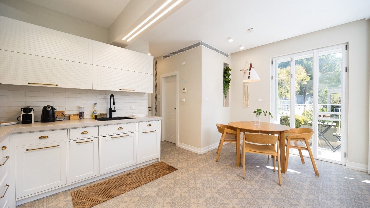 Photo of Kitchen in Katamon