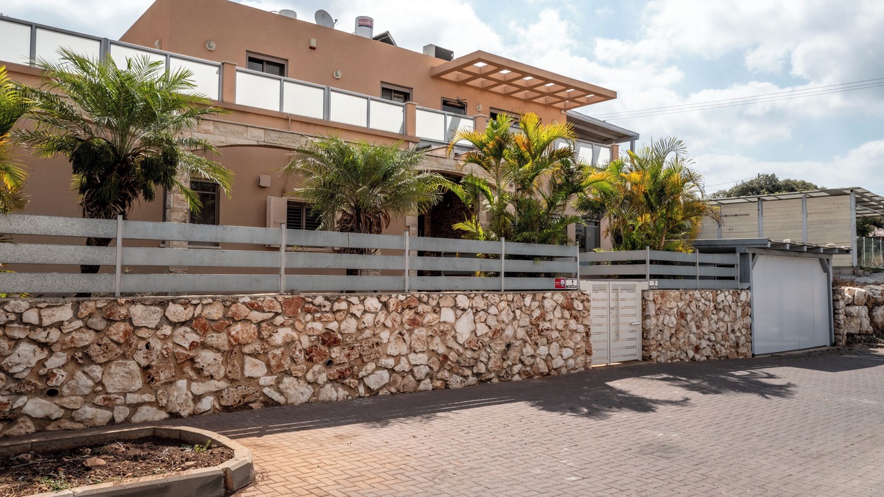 Photo of Outdoor in Mateh Asher