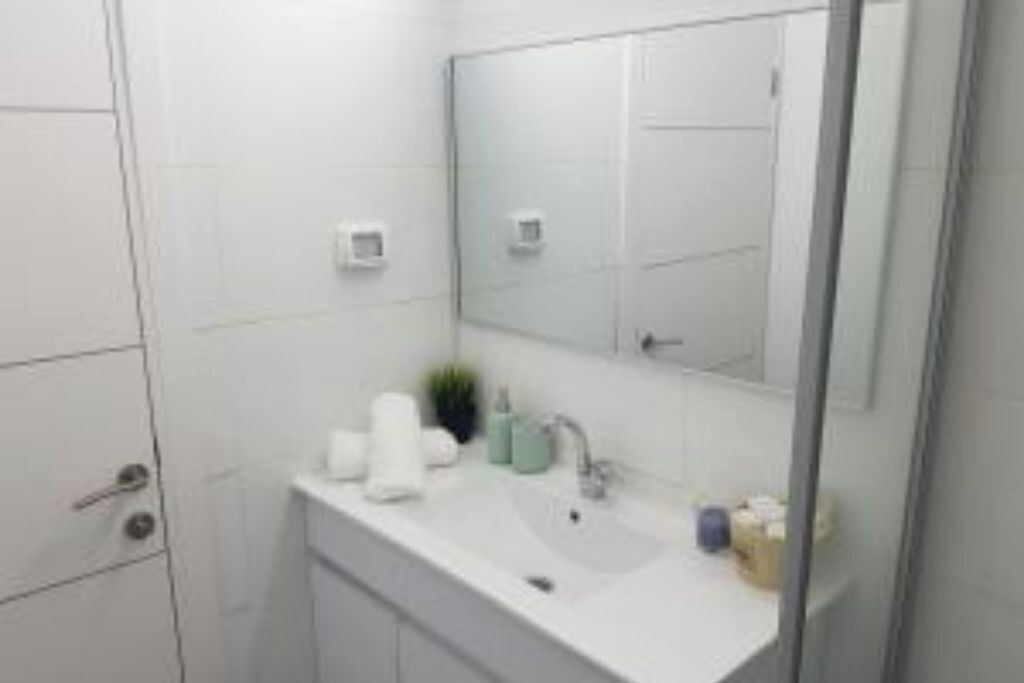 Photo of Bathroom in Bene Beraq