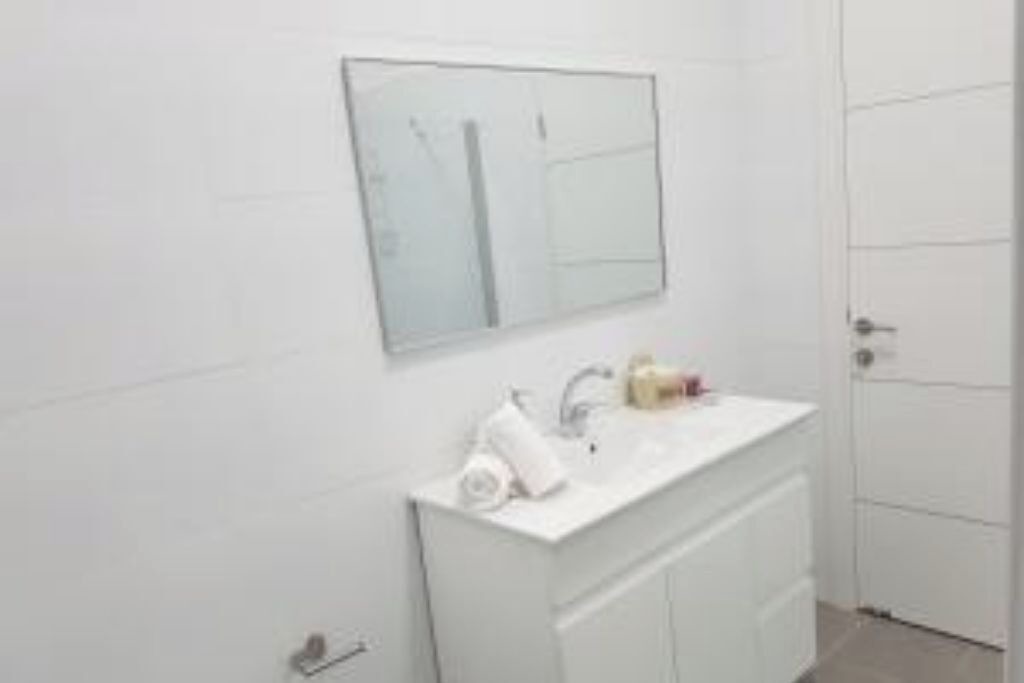 Photo of Bathroom in Bene Beraq