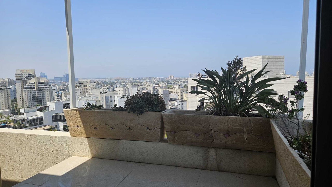 Photo of Outdoor in Holon