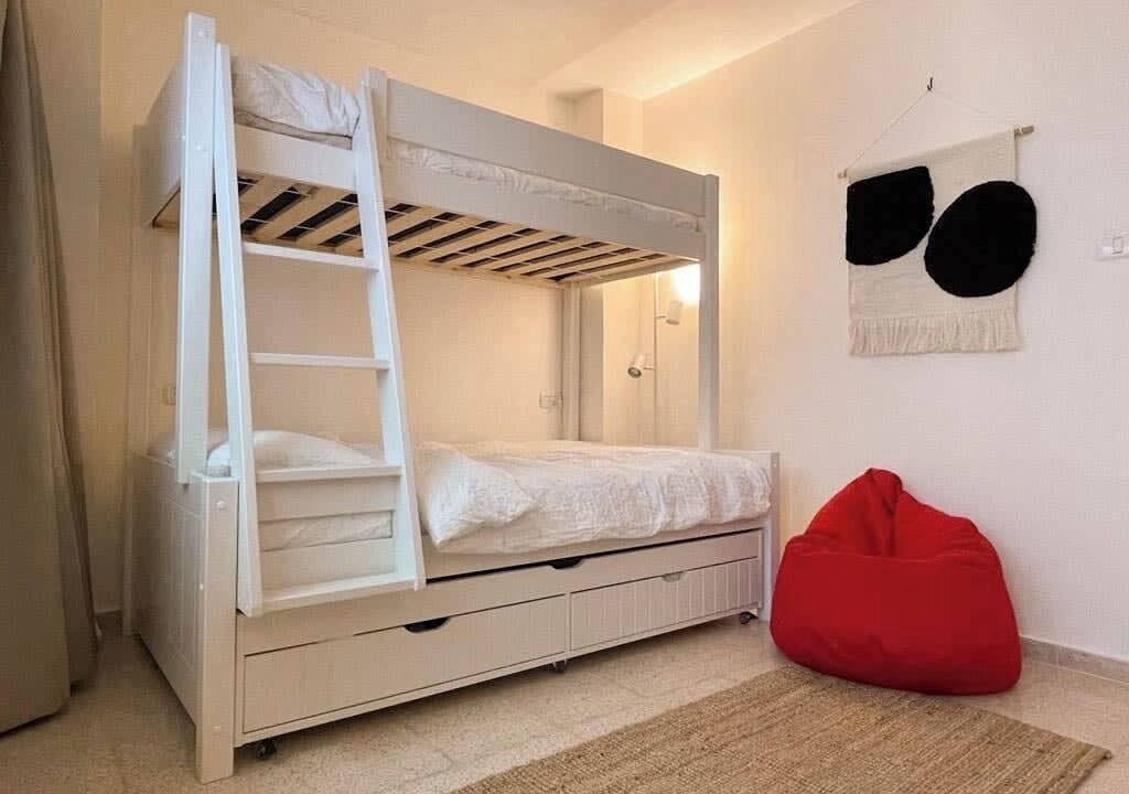 Photo of Bedroom in Emek Refaim