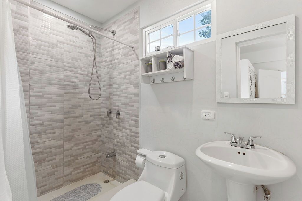 Photo of Bathroom in Tamarindo