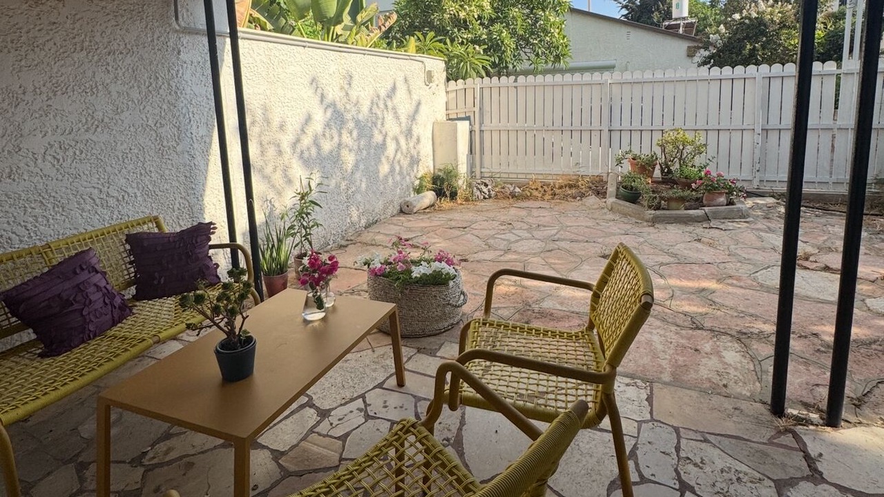 Photo of Patio Balcony in Kfar Shmaryahu