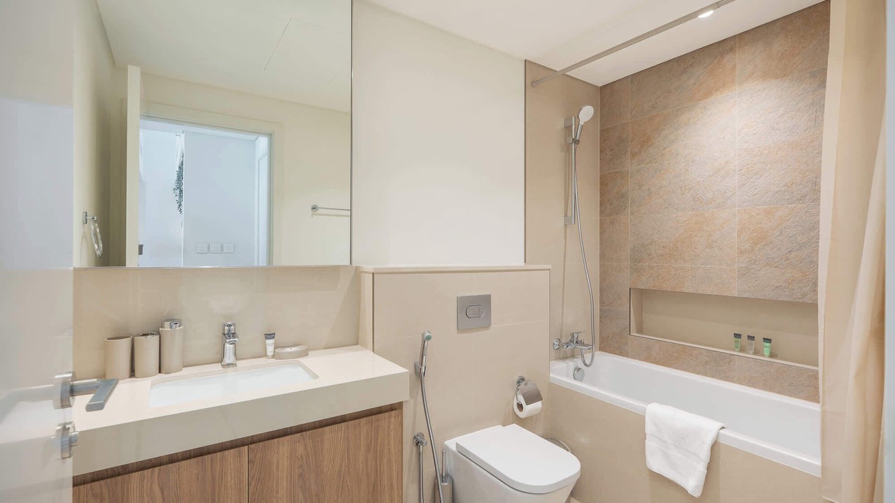 Photo of Bathroom in Za'abeel 2