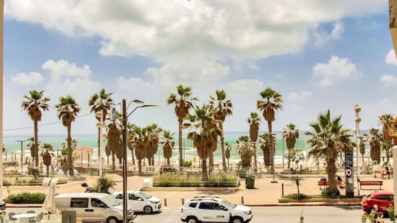 Photo of Others in Tel Aviv Promenade