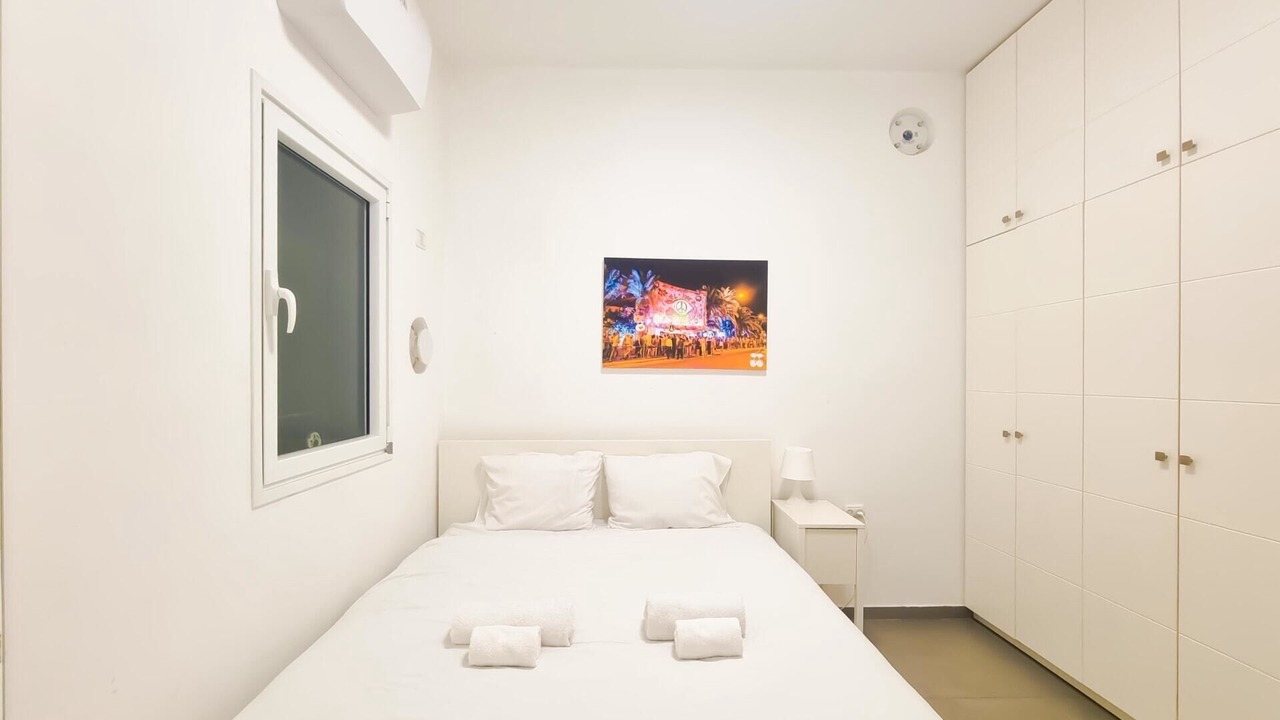 Photo of Bedroom in Kerem HaTeimanim
