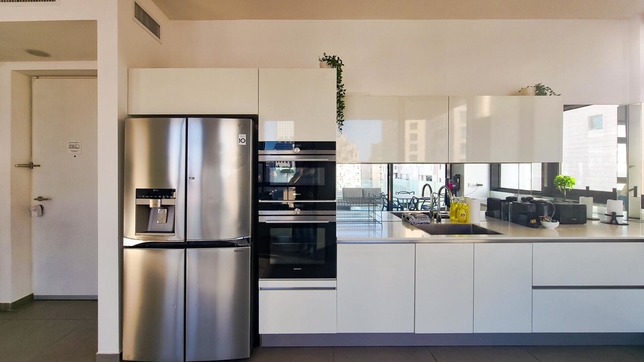 Photo of Kitchen in Kerem HaTeimanim