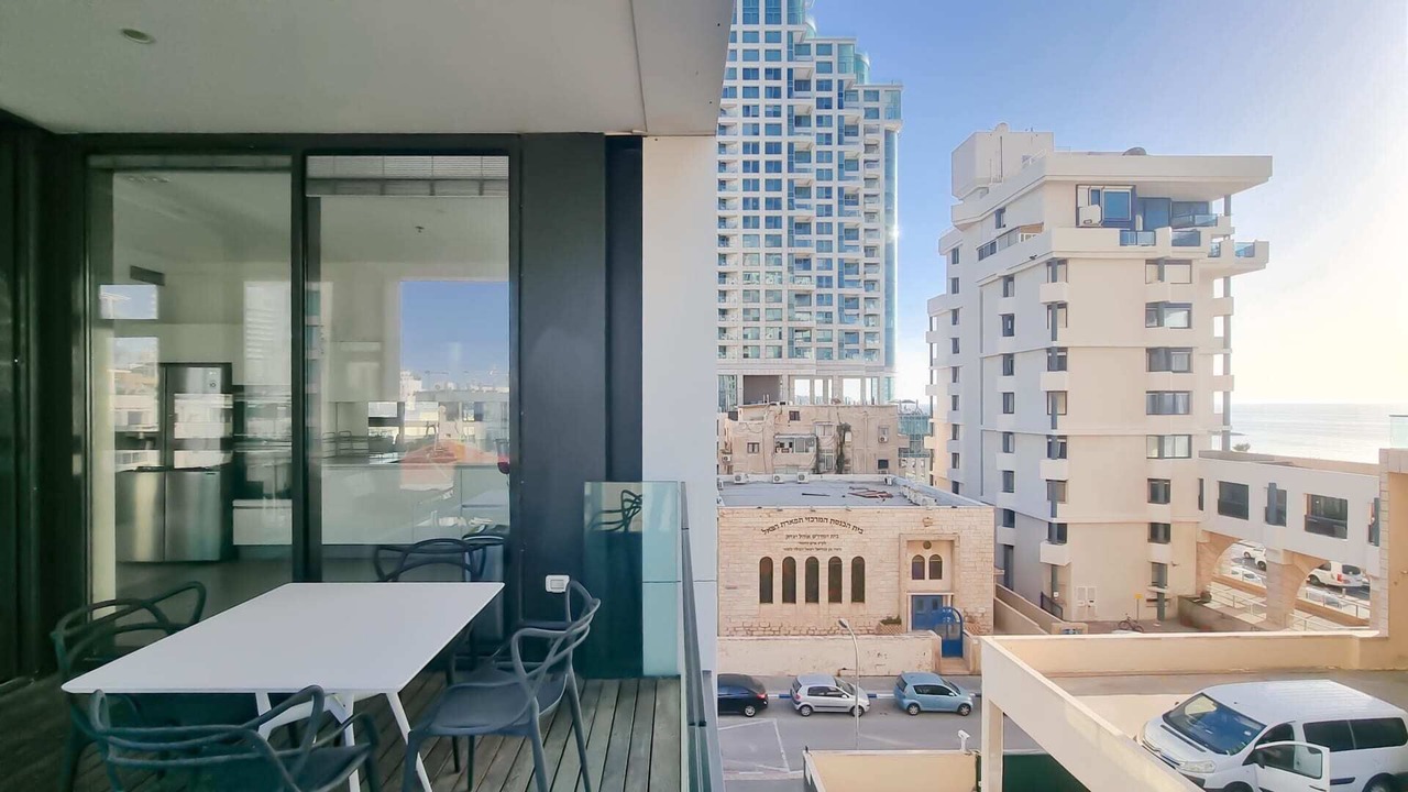 Photo of Outdoor in Kerem HaTeimanim