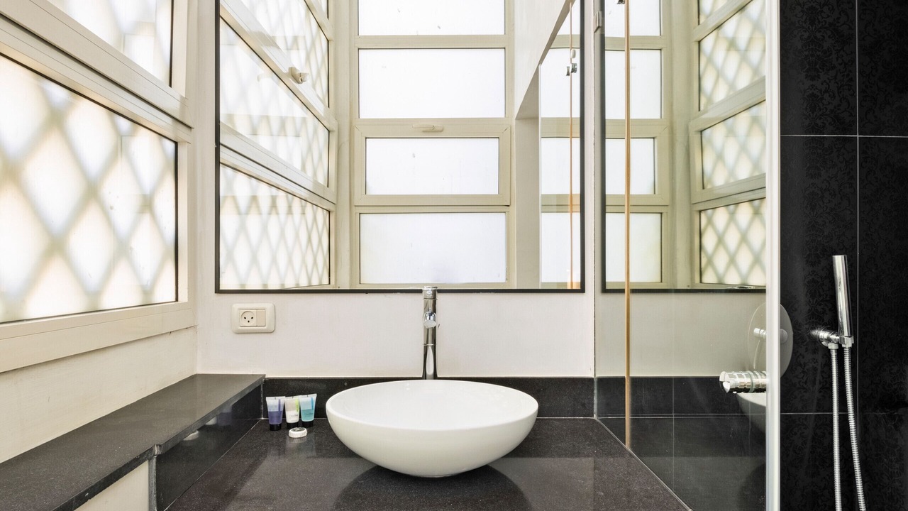 Photo of Bathroom in Old North